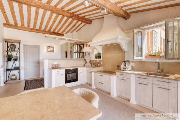 Image No.10-4 Bed House for sale