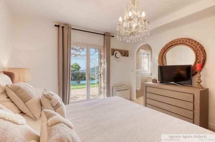 Image No.13-4 Bed House for sale