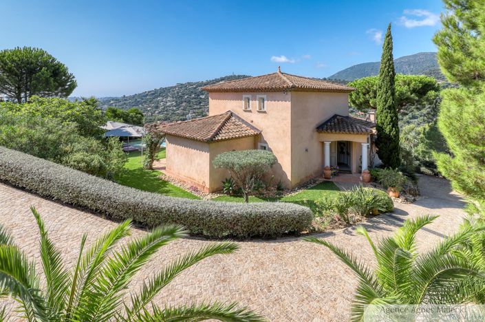 Image No.6-4 Bed House for sale