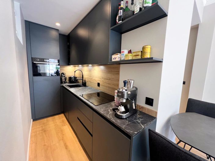 Image No.3-Appartement de 2 chambres à vendre à Nice