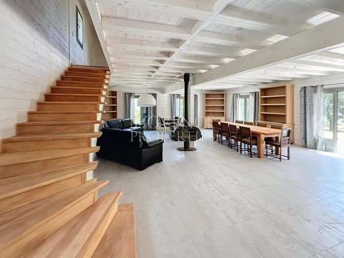 Image No.17-12 Bed House for sale