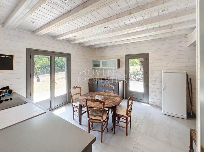 Image No.18-12 Bed House for sale