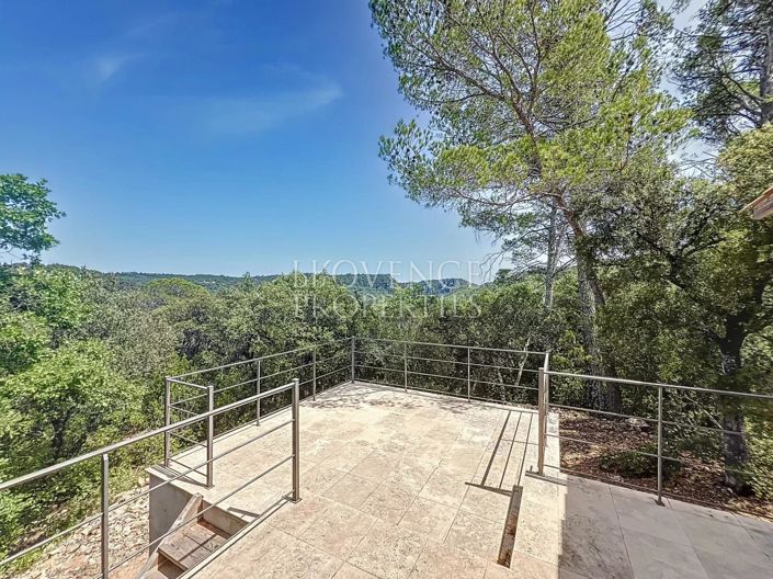 Image No.6-12 Bed House for sale