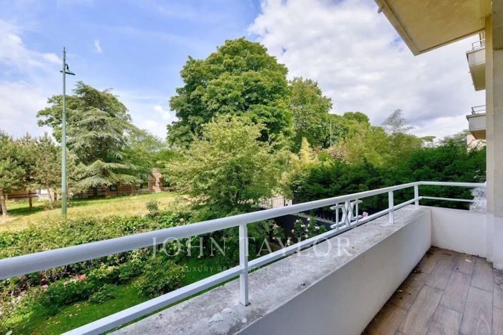 Image No.1-4 Bed Apartment for sale