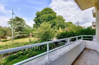 4 Bed Apartment for sale