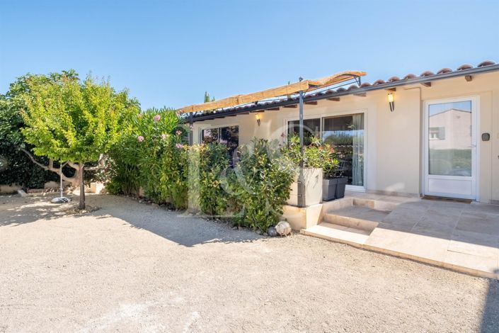 Image No.19-5 Bed House for sale