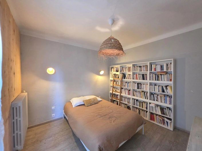 Image No.12-House for sale