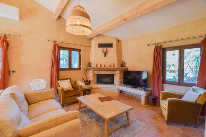 Image No.10-3 Bed House for sale