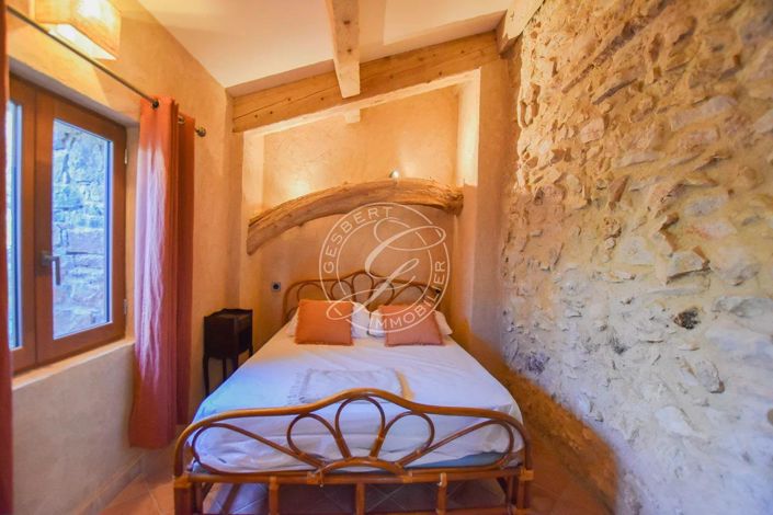 Image No.11-3 Bed House for sale