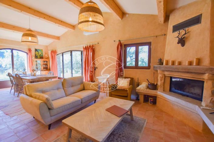 Image No.9-3 Bed House for sale