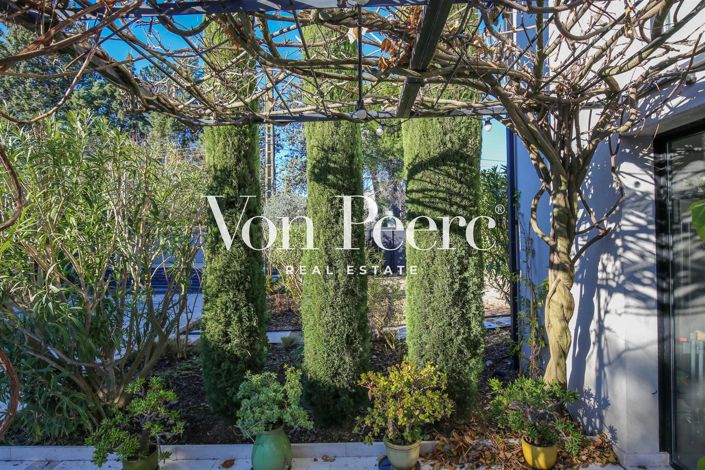 Image No.11-3 Bed House for sale