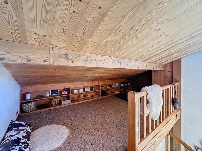 Image No.11-6 Bed House for sale