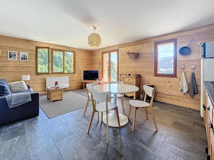 Image No.20-6 Bed House for sale