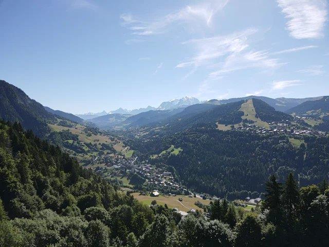 Image No.27-6 Bed House for sale