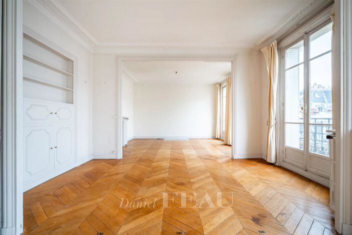 Image No.12-3 Bed Apartment for sale