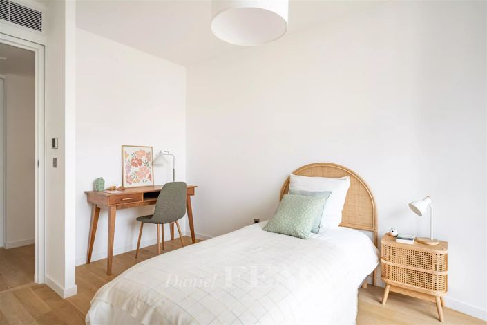 Image No.15-3 Bed Apartment for sale