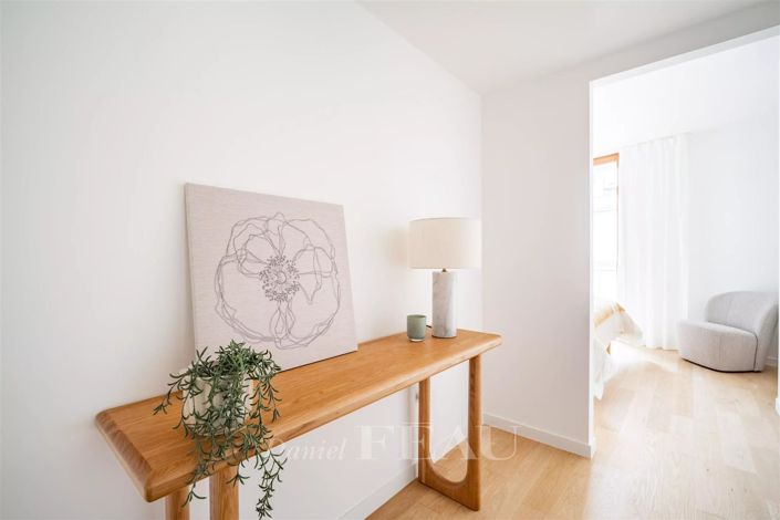 Image No.18-3 Bed Apartment for sale