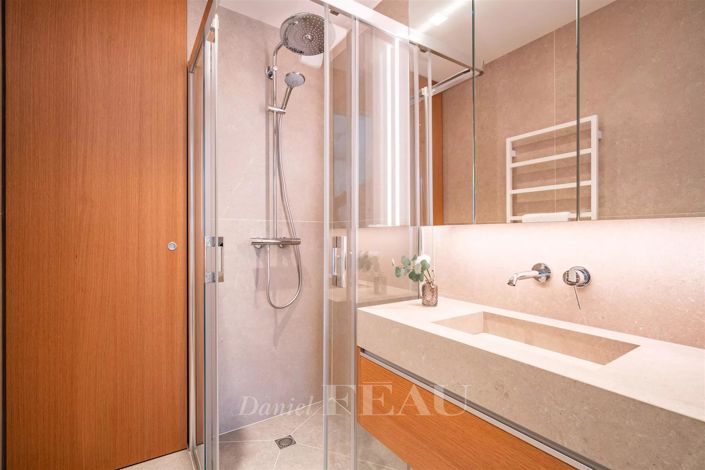 Image No.20-3 Bed Apartment for sale