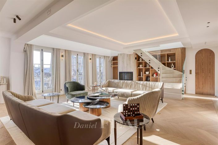 Image No.1-5 Bed Apartment for sale