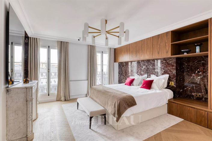 Image No.14-5 Bed Apartment for sale