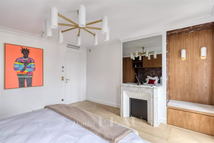 Image No.15-5 Bed Apartment for sale