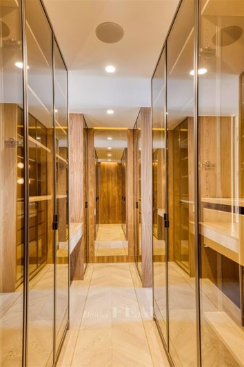 Image No.16-5 Bed Apartment for sale