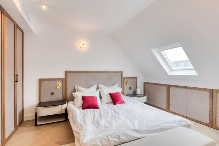 Image No.23-5 Bed Apartment for sale