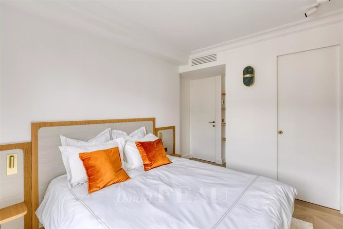 Image No.26-5 Bed Apartment for sale