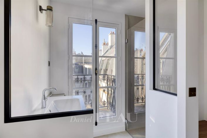 Image No.32-5 Bed Apartment for sale