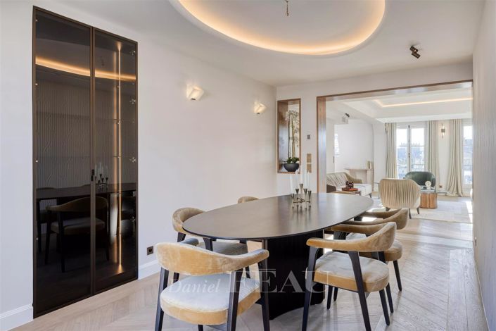 Image No.7-5 Bed Apartment for sale