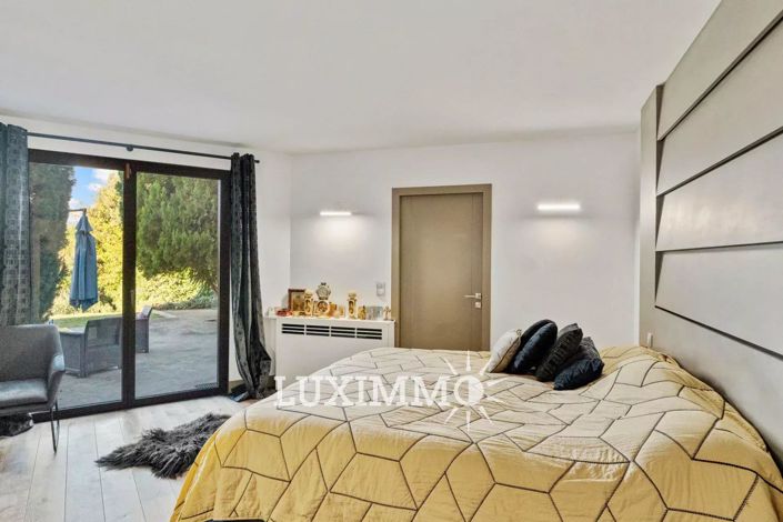 Image No.12-6 Bed House for sale