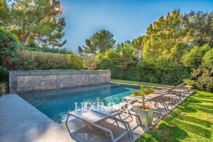 Image No.3-6 Bed House for sale