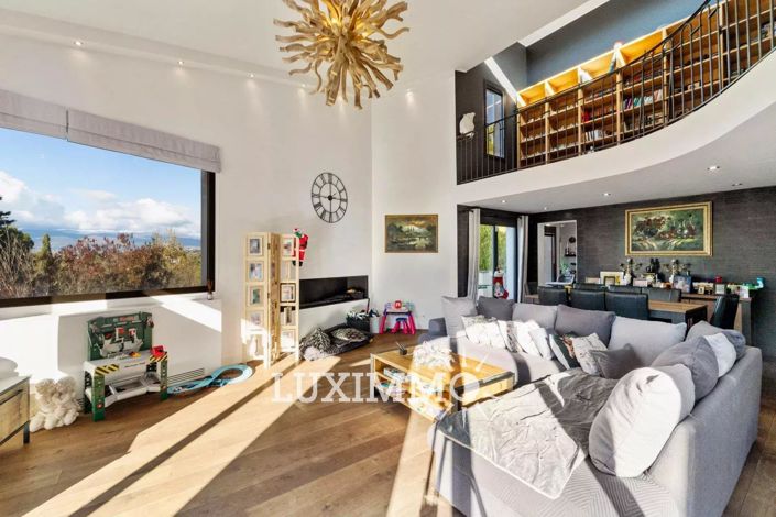 Image No.4-6 Bed House for sale