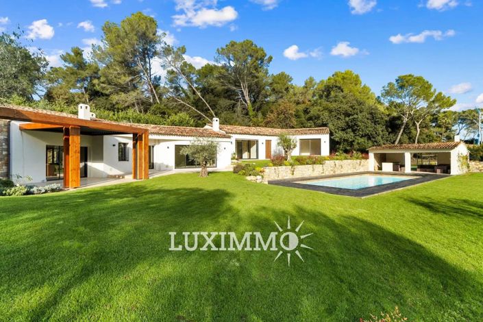 Image No.1-5 Bed House for sale