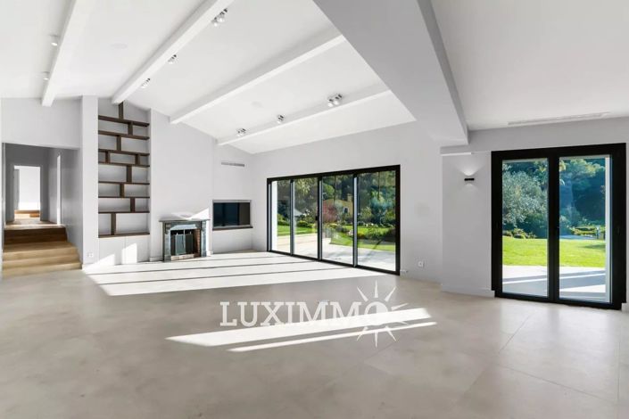 Image No.5-5 Bed House for sale