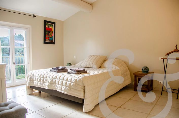 Image No.15-5 Bed House for sale