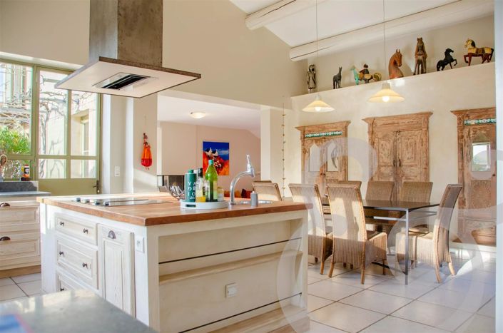 Image No.9-5 Bed House for sale