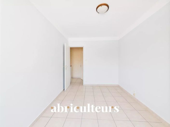 Image No.16-2 Bed House for sale