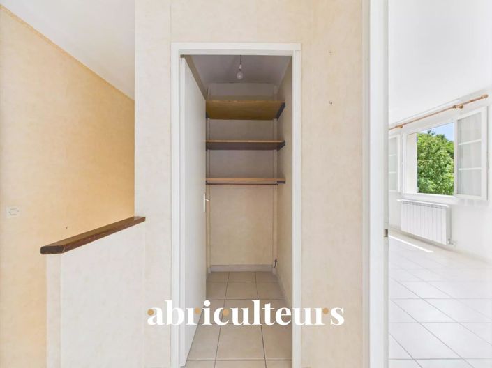 Image No.18-2 Bed House for sale