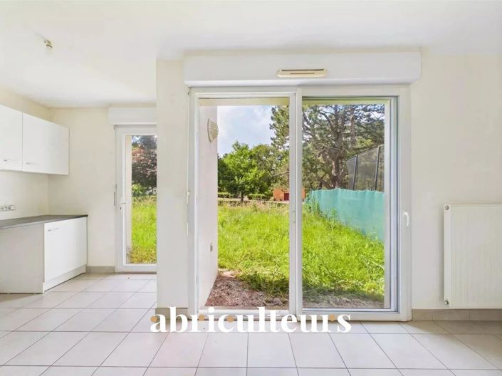 Image No.10-4 Bed House for sale