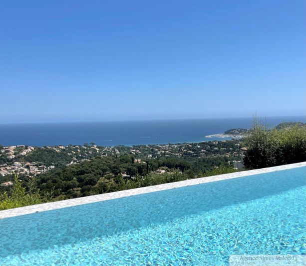 Image No.4-5 Bed House for sale