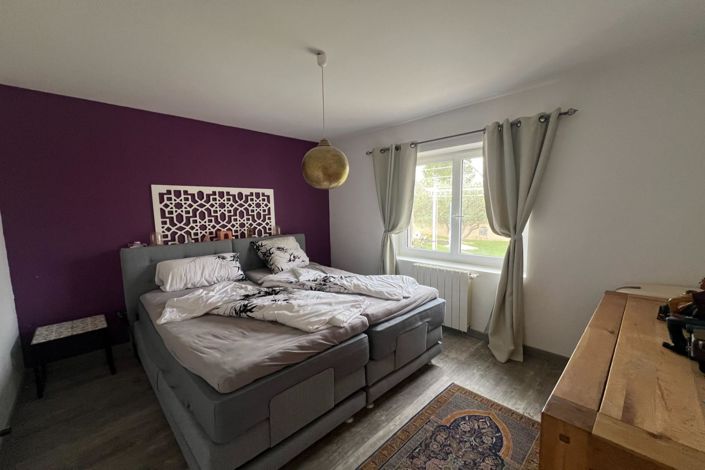 Image No.9-3 Bed House for sale