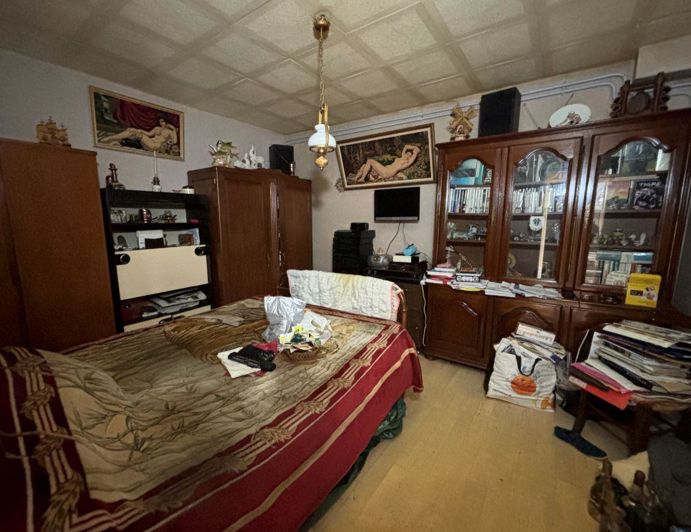 Image No.5-2 Bed House for sale