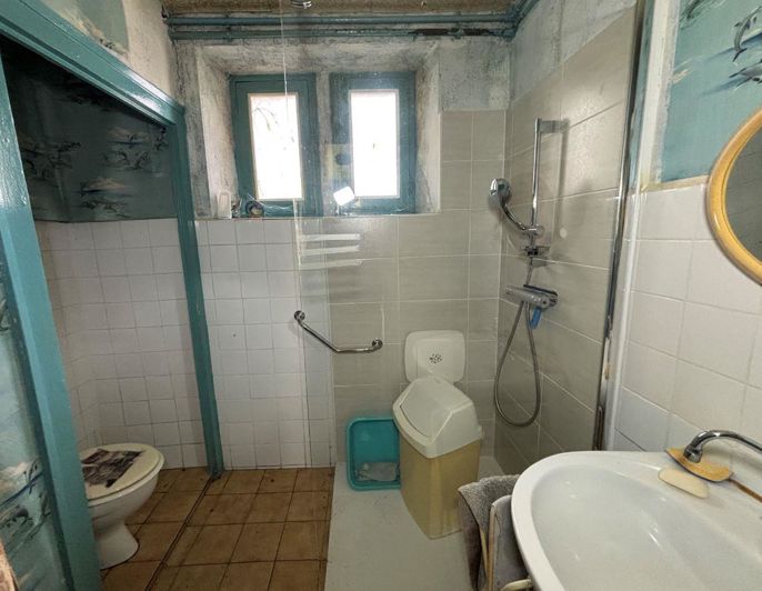 Image No.6-2 Bed House for sale