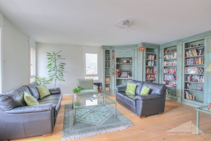 Image No.2-3 Bed Apartment for sale