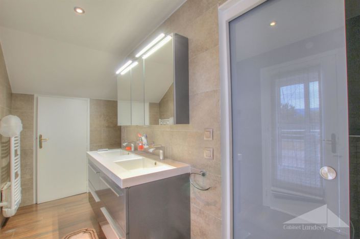 Image No.7-3 Bed Apartment for sale