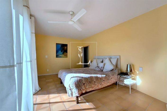 Image No.12-5 Bed House for sale