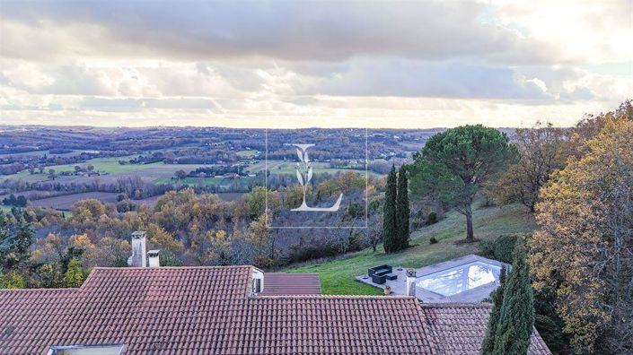 Image No.19-5 Bed House for sale