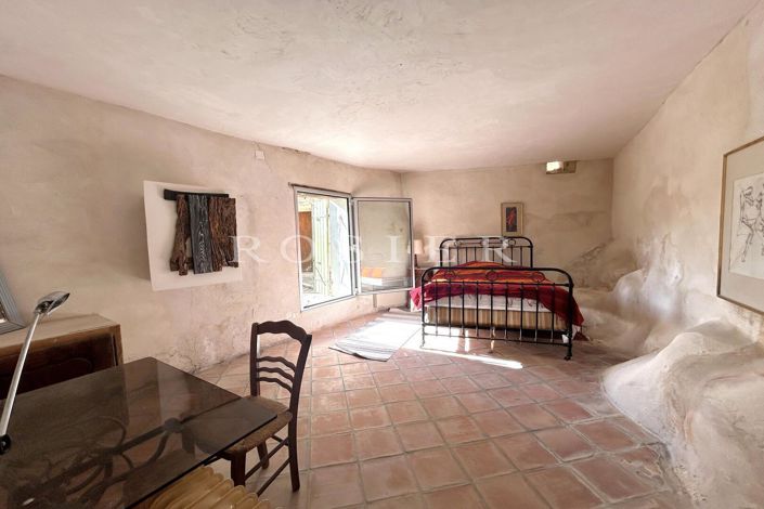 Image No.5-House for sale