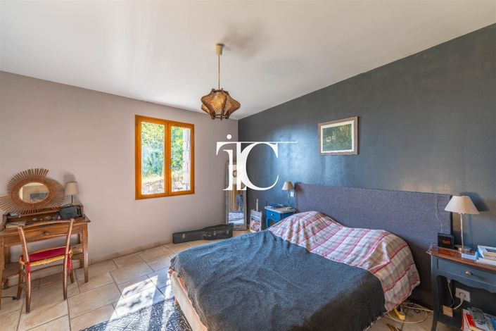 Image No.11-2 Bed House for sale